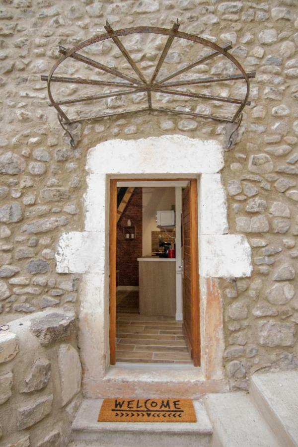 Loft Stories Villa Baix ภายนอก รูปภาพ
